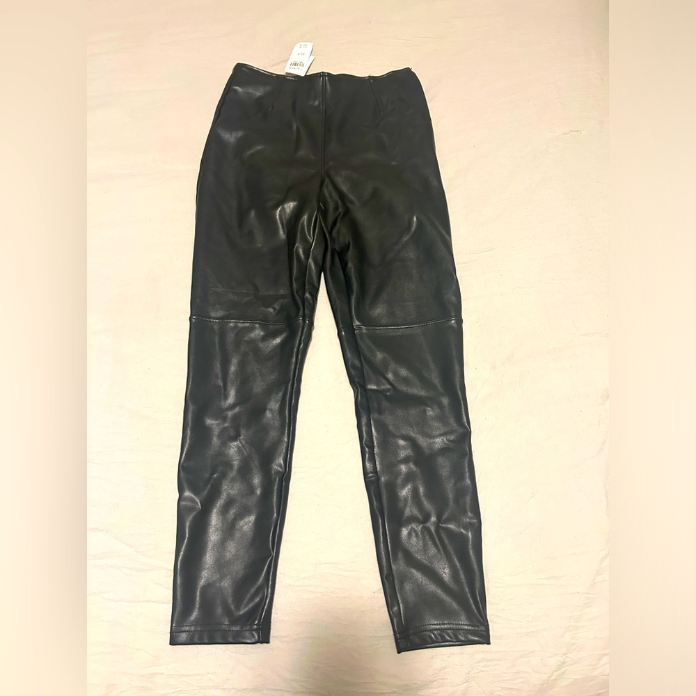 side zip vegan leather abercrombie pants
NWT